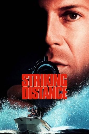 Khoảng Cách Trí Mạng (Striking Distance)